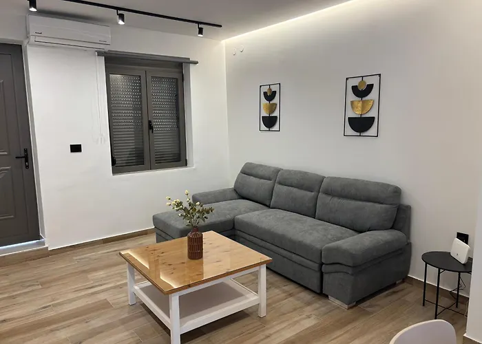 Sofia's * Ханья